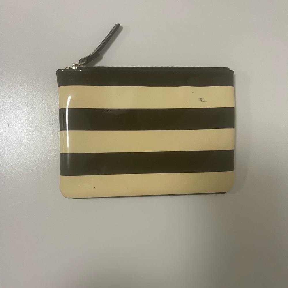 Kate Spade Pouch - Picture 2 of 2
